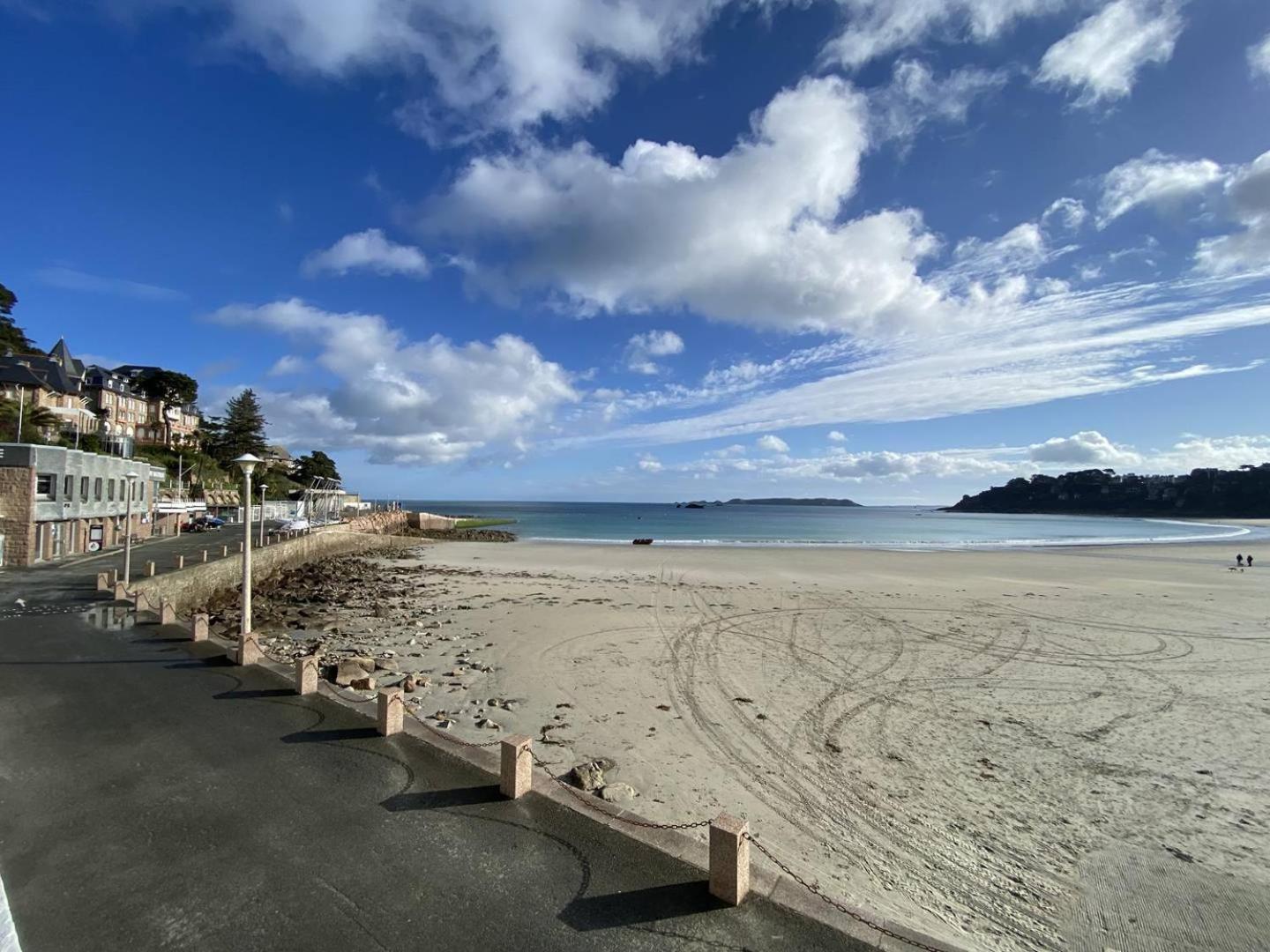 Avec Piscine, De Trestraou A - Ref 505 Appartement Perros-Guirec